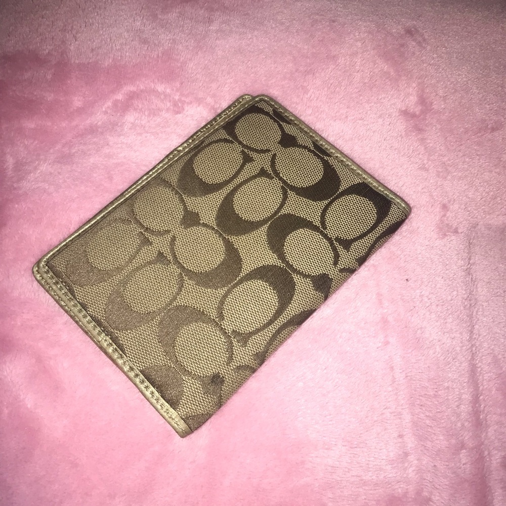 Coach Wallet ♥️ - Picture 2 of 5
